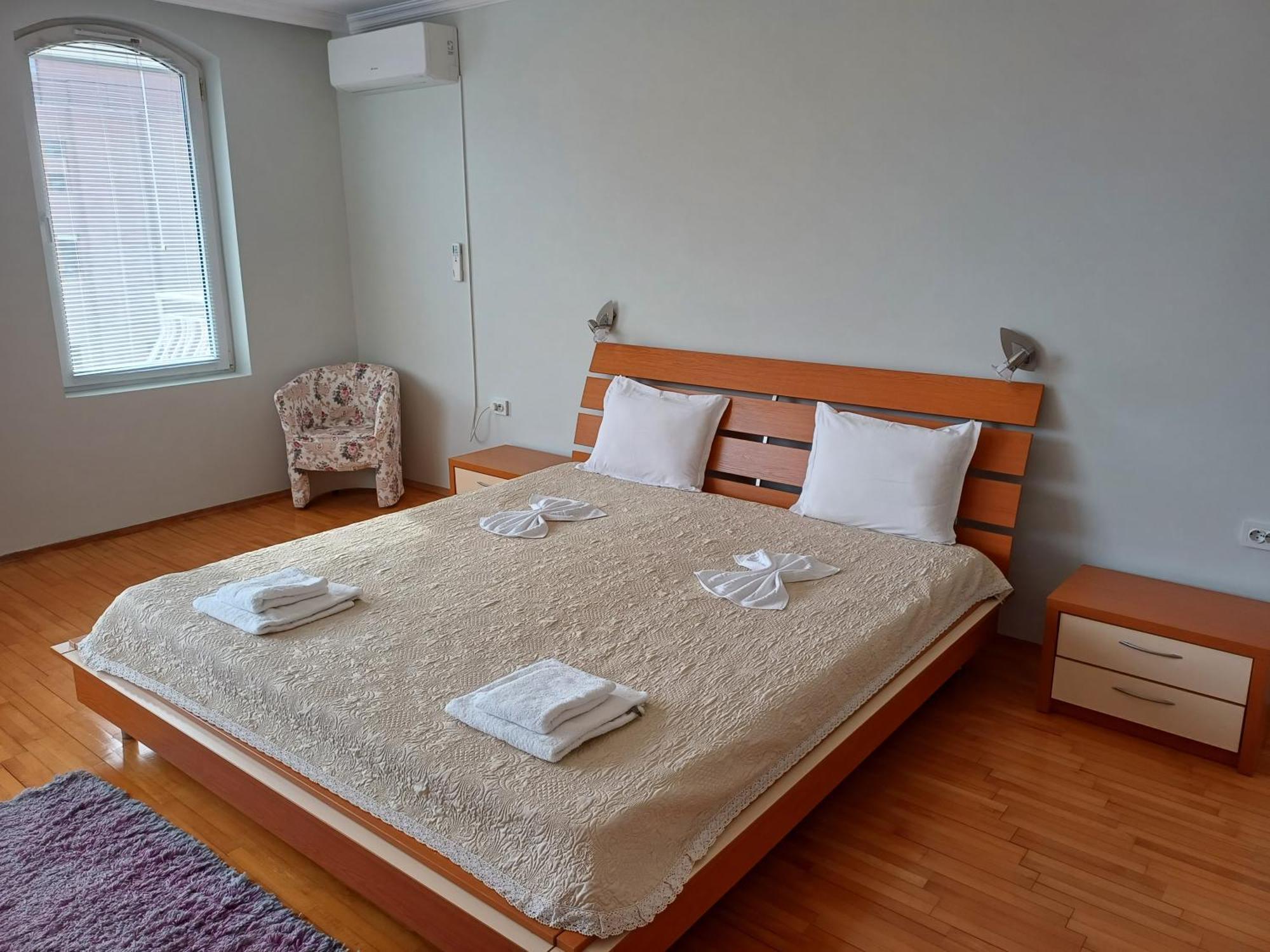 Guest Rooms Deva ブルガス エクステリア 写真