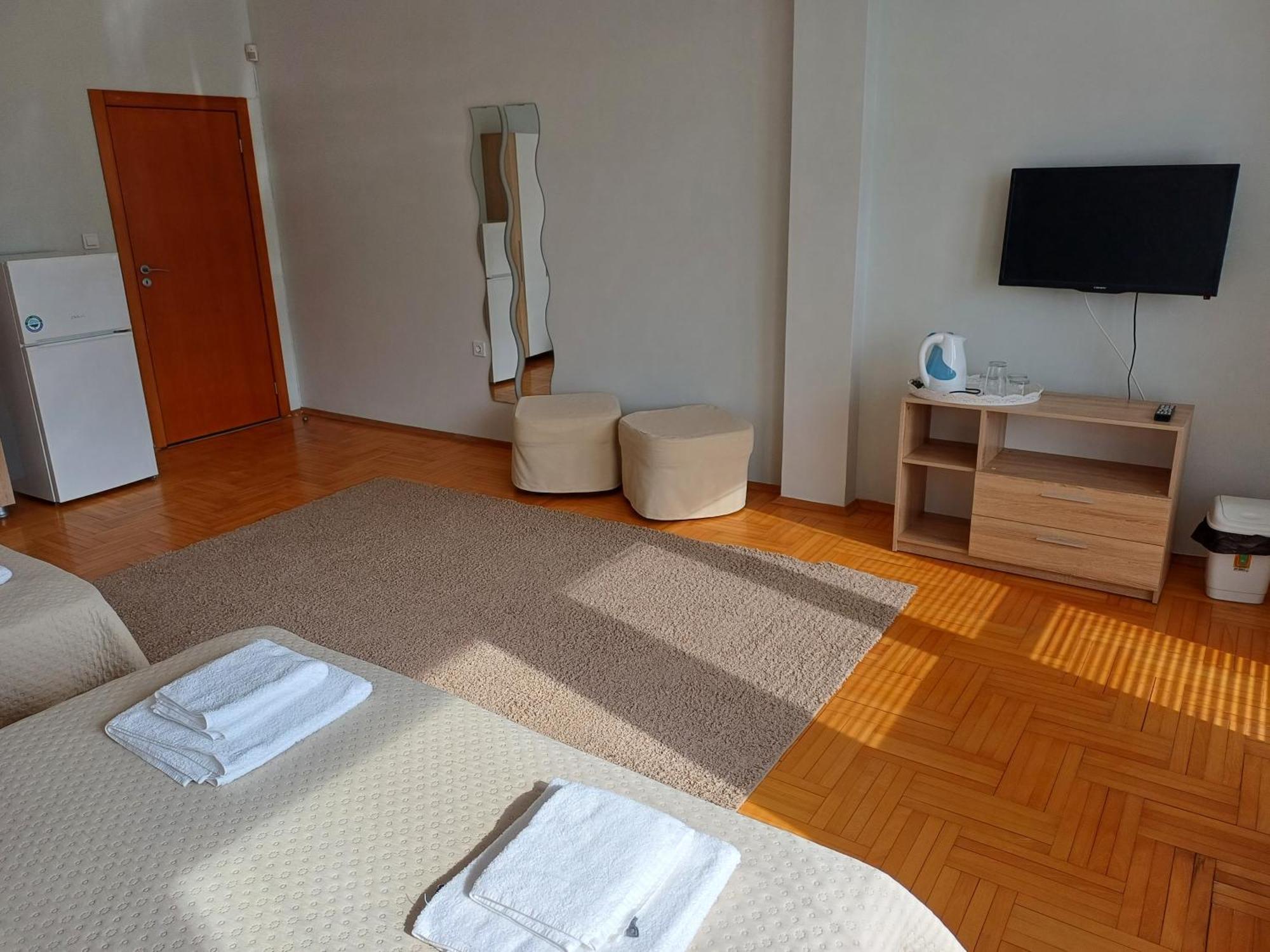 Guest Rooms Deva ブルガス エクステリア 写真